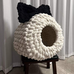 Crochet Kit DIY Handwoven Pet Bed Cat-Tail Chenille Yarn with Step-by-Step Video Tutorial Learn How to Crochet Throw for Pets, Great Gift for Crochet Lovers, 20cm Ring, 30cm Bed Diameter(White)