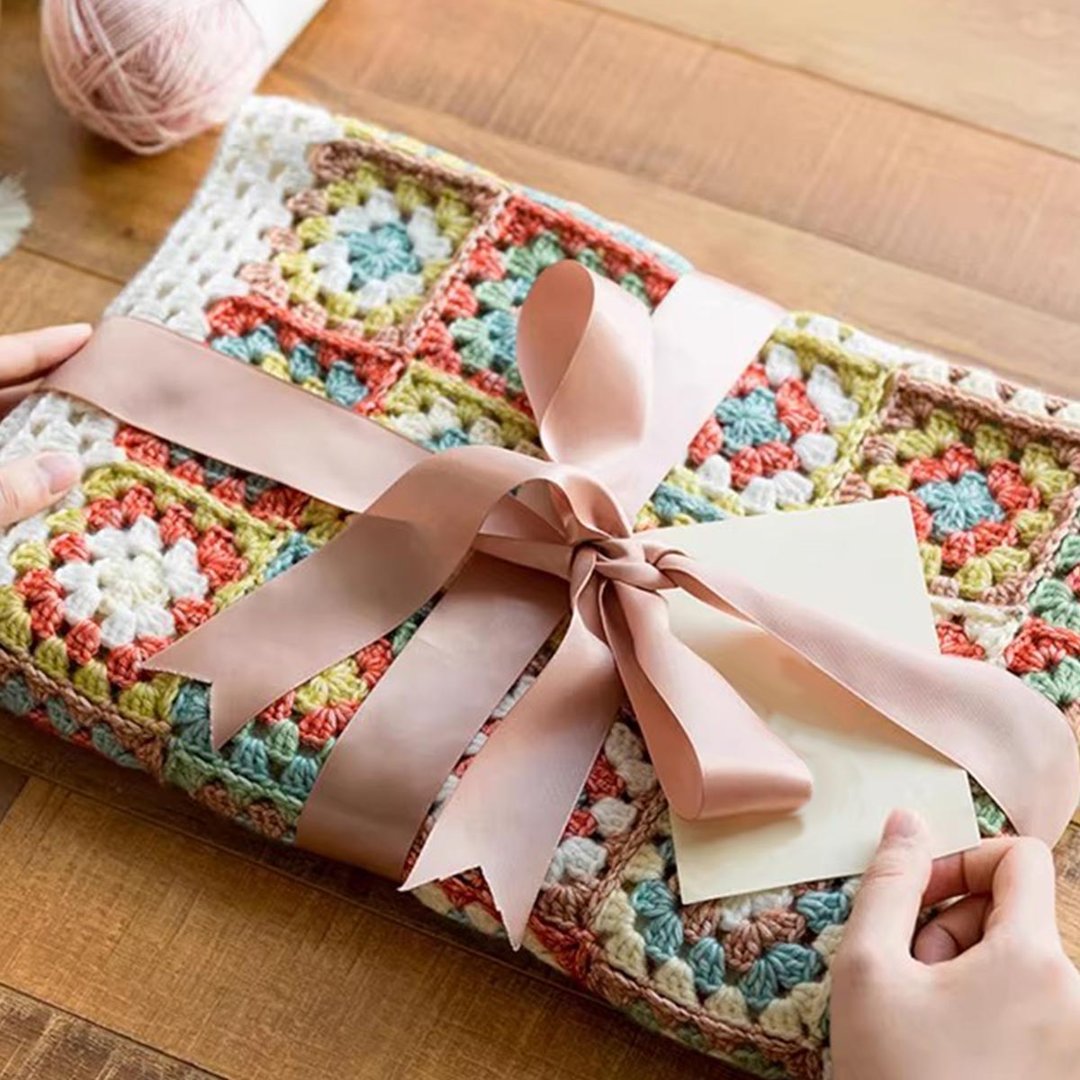 SpringField Handmade Crochet Kit for Beginners Blanket Granny Square with Step-by-Step Video Tutorial Learn How to Crochet Throw for Adults Kids, Great Gift for Crochet Lovers
