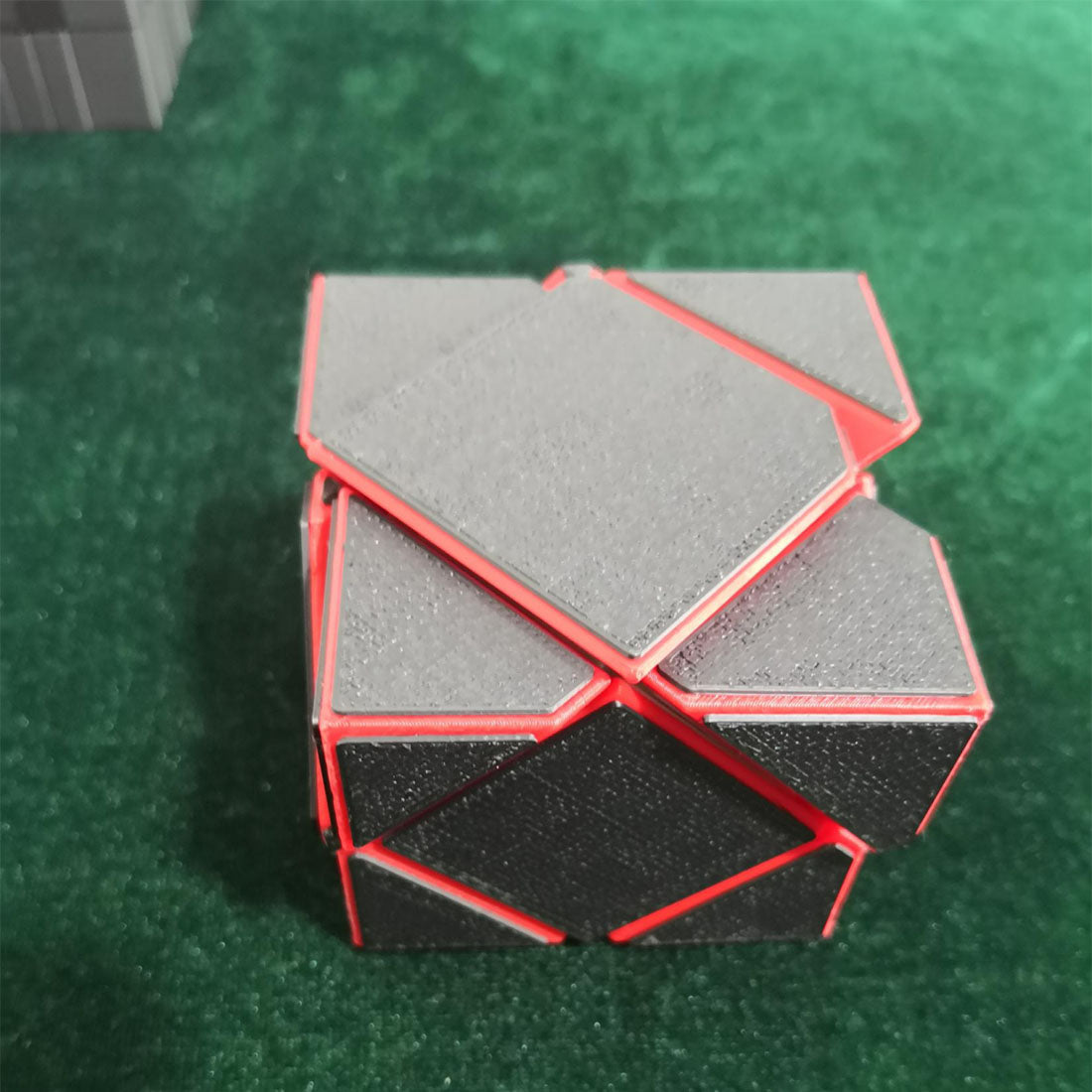 Mirror Skewb Speed Cube 3D Printed 2x2  (Black&Red)