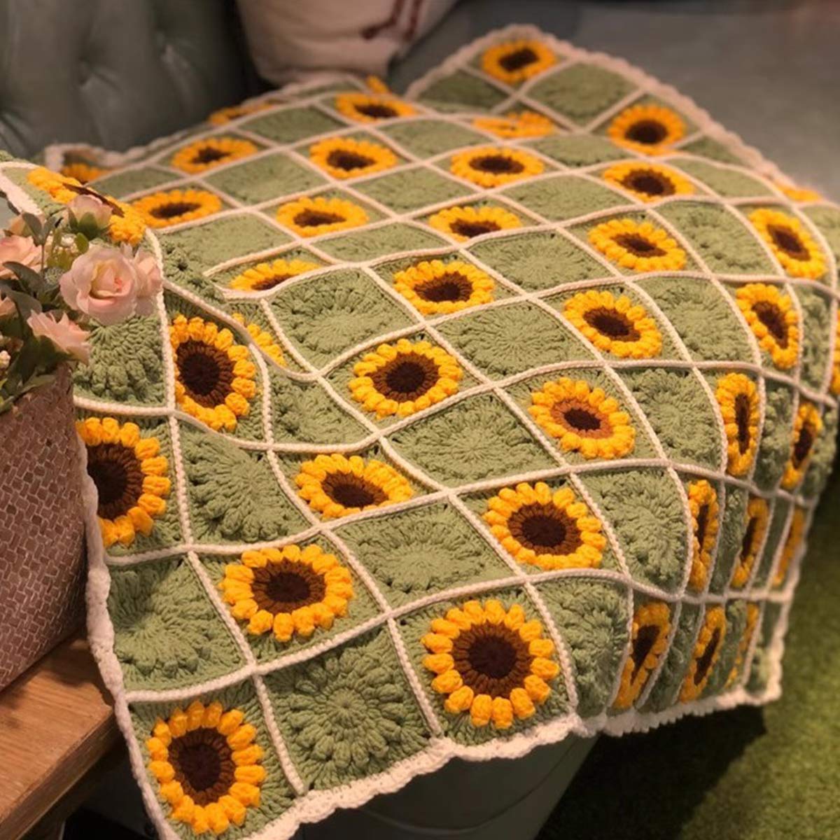 Crochet Kit for Beginners Blanket Sunflowers with Step-by-Step Video Tutorial Learn How to Crochet Throw for Kids Pets, Great Gift for Crochet Lovers