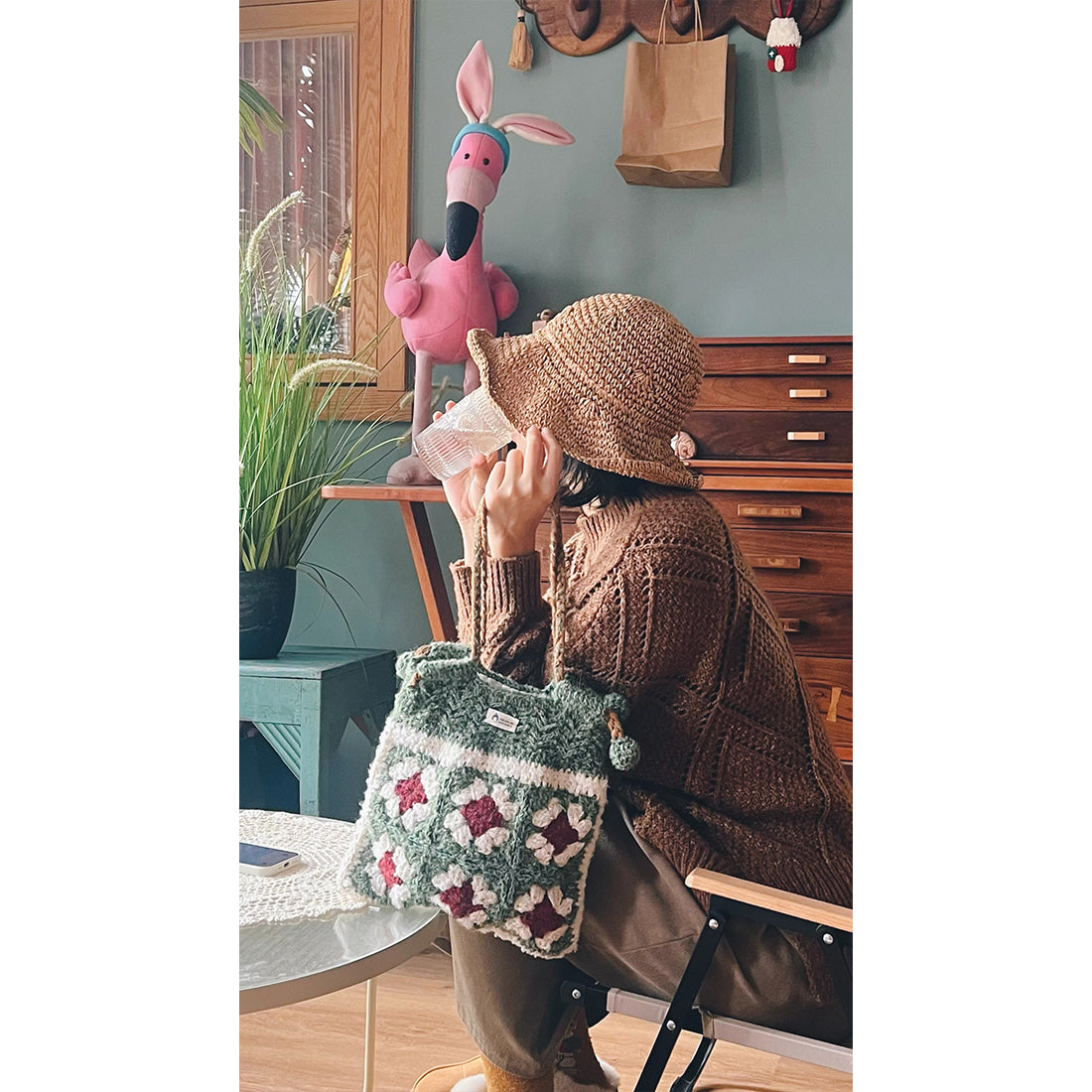 Granny Square Vintage Style Crochet Bag Kit, DIY Handbag with Yarn & Pattern