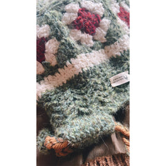 Granny Square Vintage Style Crochet Bag Kit, DIY Handbag with Yarn & Pattern