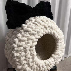 Crochet Kit DIY Handwoven Pet Bed Cat-Tail Chenille Yarn with Step-by-Step Video Tutorial Learn How to Crochet Throw for Pets, Great Gift for Crochet Lovers, 20cm Ring, 30cm Bed Diameter（White)